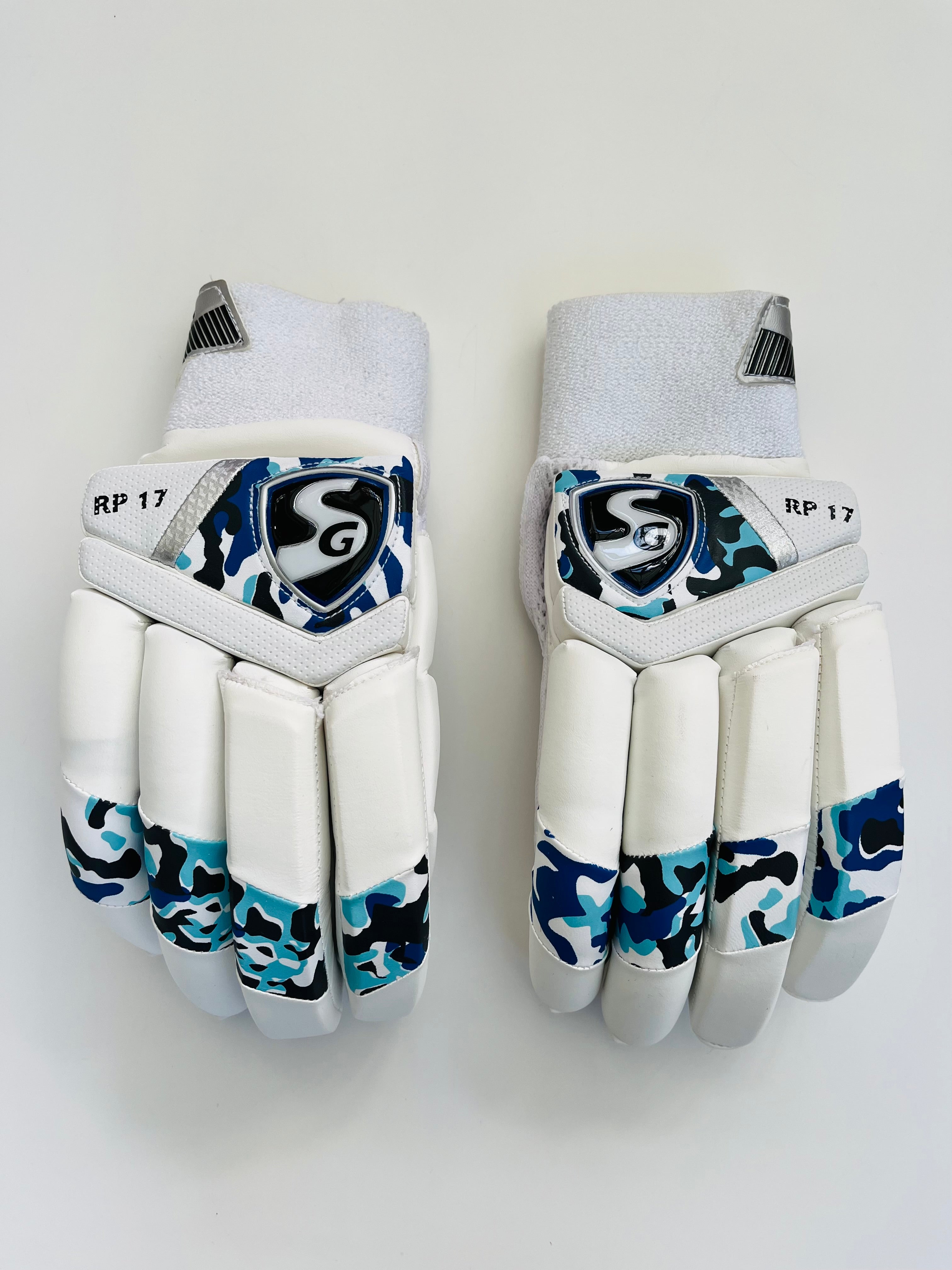 SG RP 17 Cricket Batting Gloves | As used by Rishabh Pant