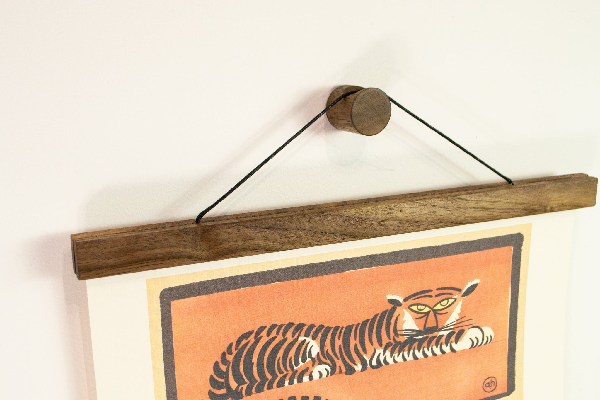 Wooden Poster Hanger – Woodchuck USA