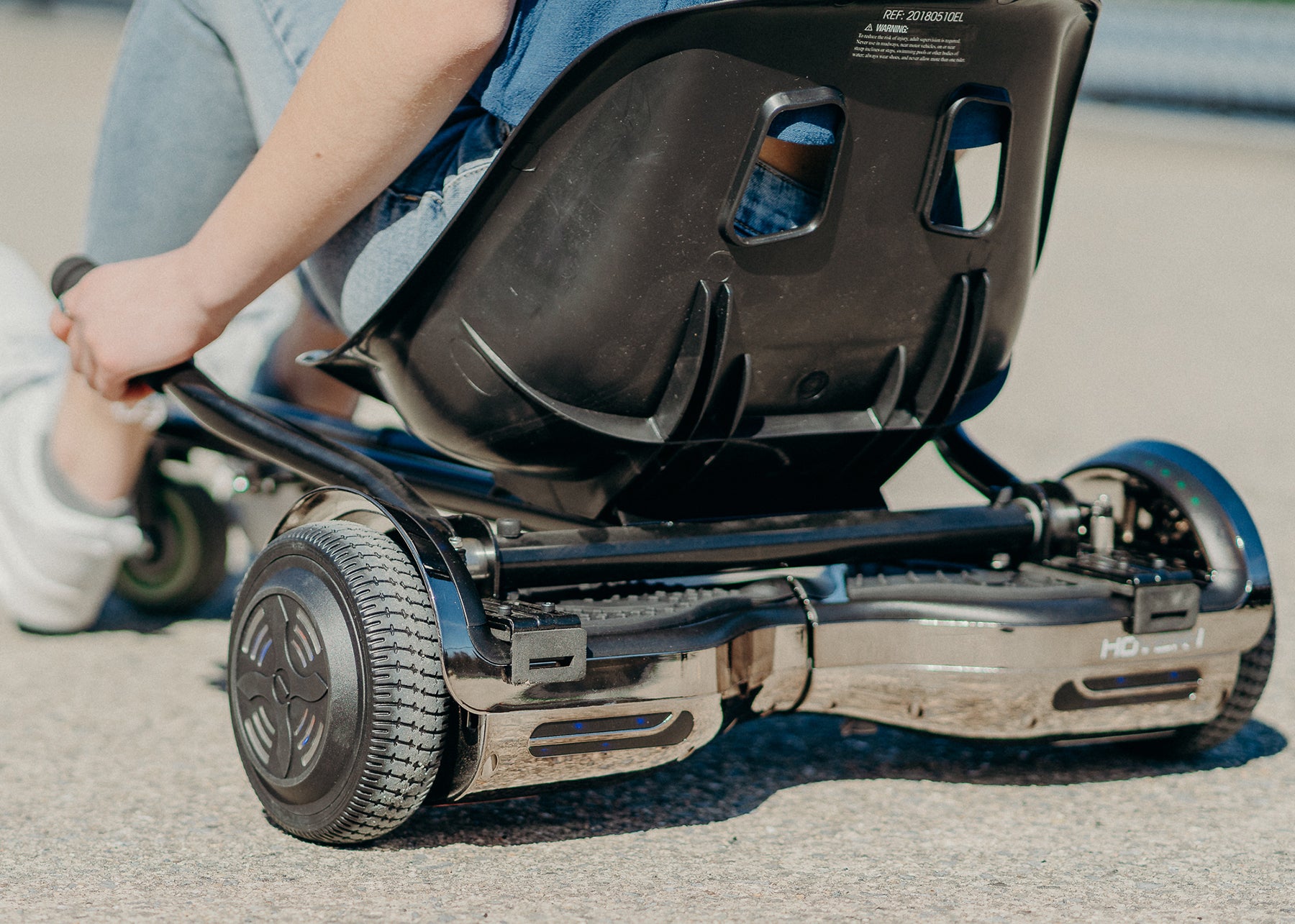 Sitz-Upgrades für Hoverboards: Elektro-Kart statt Balancing-Board