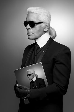 Designer Karl Lagerfeld at 85 (probably) – DW – 09/10/2018