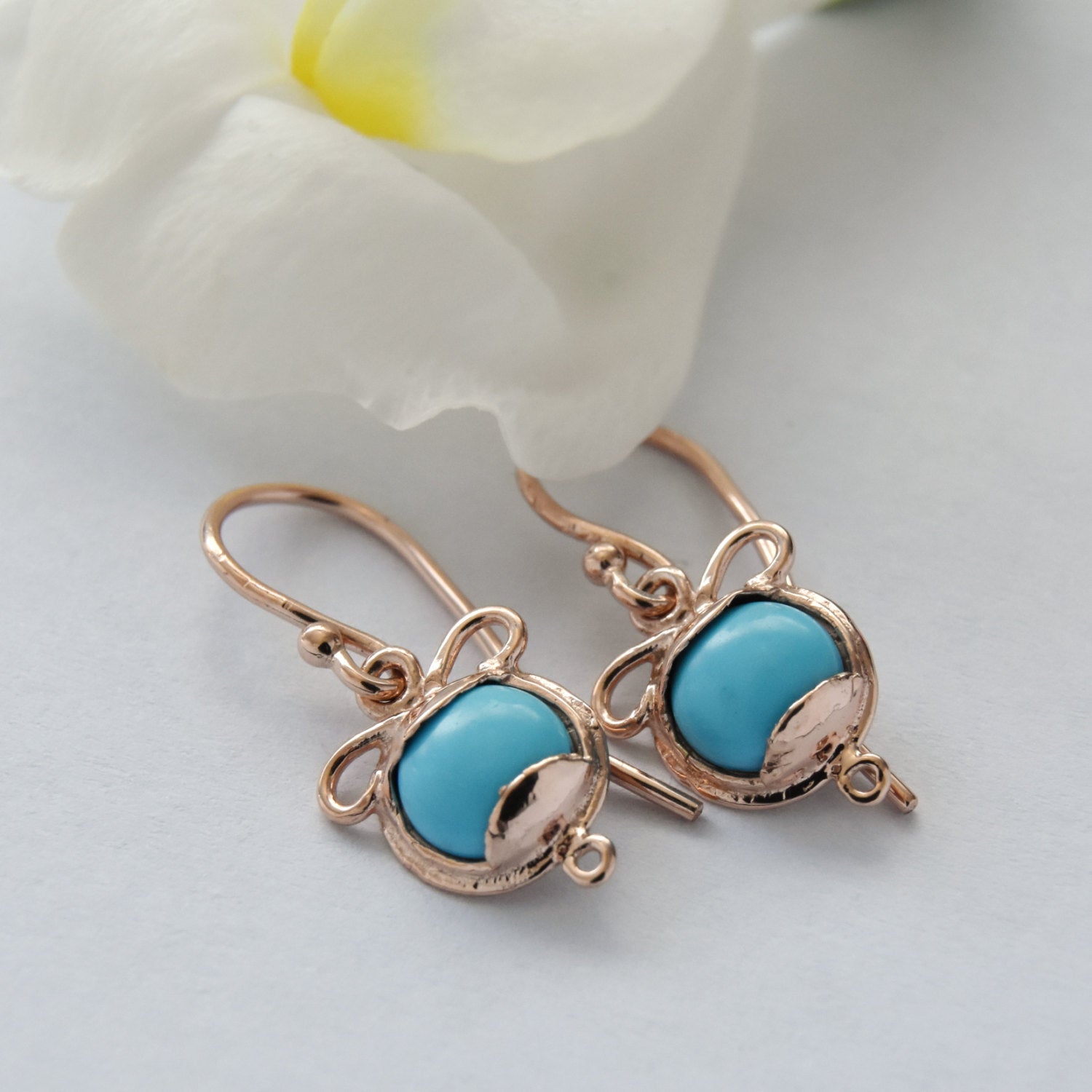 EG7810-3 Turquoise round rose gold earrings