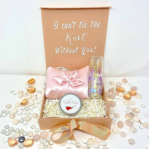 30 Of The Best Bridesmaid Proposal Boxes In 21 Bridesmaid Gifts Boutique