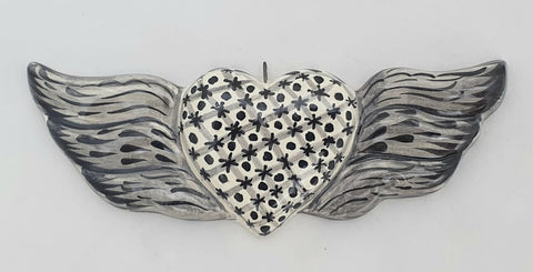 mexican-ornaments-ceramic-heart-with-wings-black