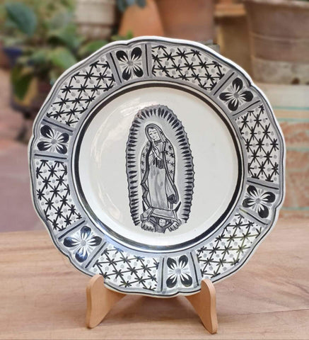 mexican-ceramic-handcrafts-black-plate