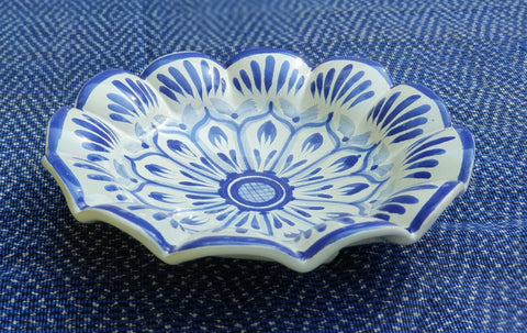 mexican ceramic dinnerware pottery snack dish flower majolica mexico