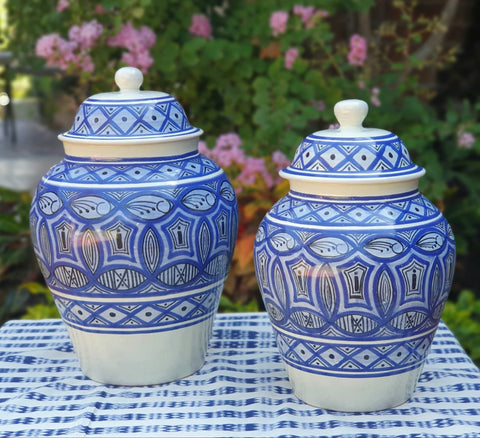 mexico-ceramics-pottery-decorative-vase-home-and-garden-talavera-majolica-hand-thrown-morisco