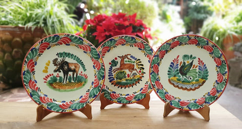 ceramic-plates-handcrafts-christmas-deer-bird-moose-motive-tablesetting-gift-amazon-ebay-talavera-majolica-handmade
