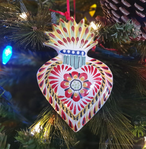 sacred-heart-ornament-christmas-decor-tree-handcrafts-handmade-mexico