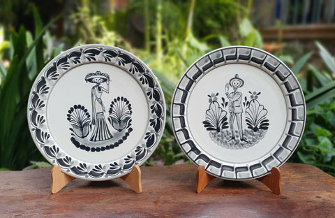 Catrina-Plates-Traditions-Day of the Death-Mexican Culture-Ceramics-Handmade-Hand Painted-Mexican Pottery-Gorky Pottery-Tradicional-Decoration-Kitchen-Table Top- Table Settings- Tebale Set UP- Eat Different-