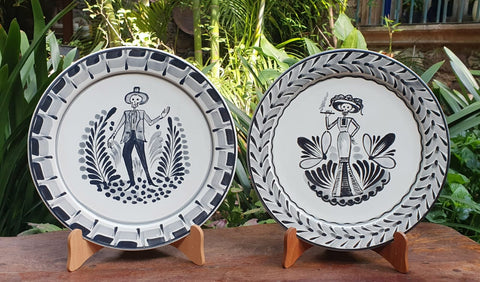 Catrina-Plates-Traditions-Day of the Death-Mexican Culture-Ceramics-Handmade-Hand Painted-Mexican Pottery-Gorky Pottery-Tradicional-Decoration-Kitchen-Table Top- Table Settings- Tebale Set UP- Eat Different