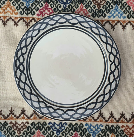 Plates-ceramic-plates-handcrafts-hand painted-Gorky Pottery-Majolica-Mexican Pottery-Gorky Gonzalez-Eat Different