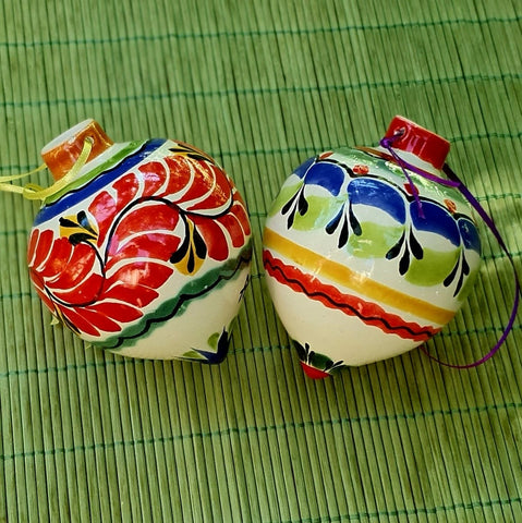 christmas-ornaments-sphere-mayolica-hand-painted-tree-decor-mexico-1-1