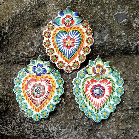 mexican-handcrafts-flower-christmas-ornaments-love-day-handpainted-heart-setof3-2