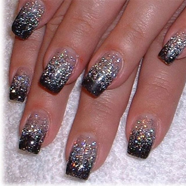 glitter new year nails