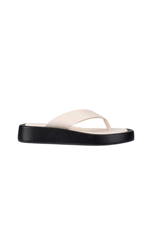 Nike Sandals and flip-flops for Women, Online Sale up to 39% off