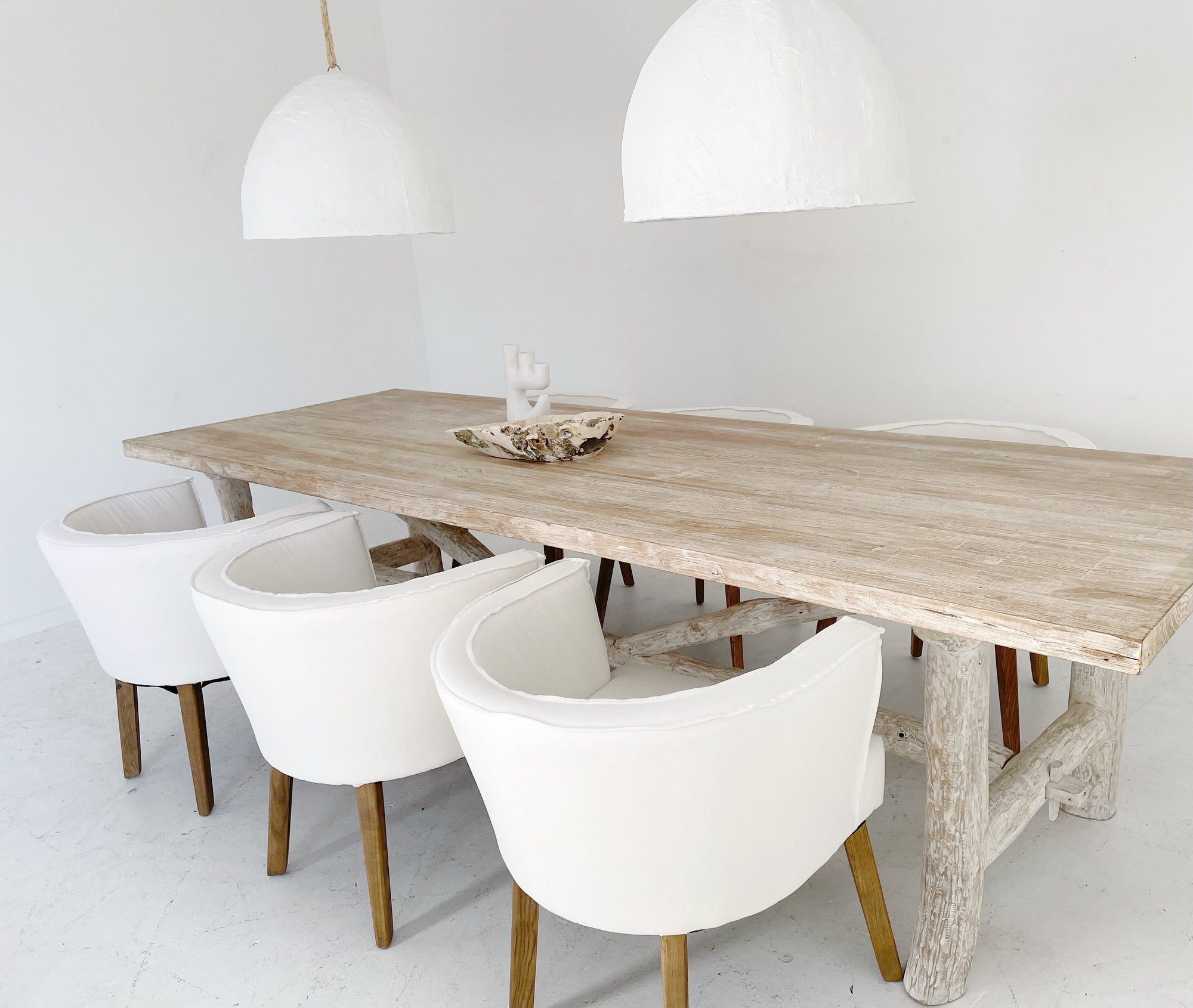 white tub dining chairs