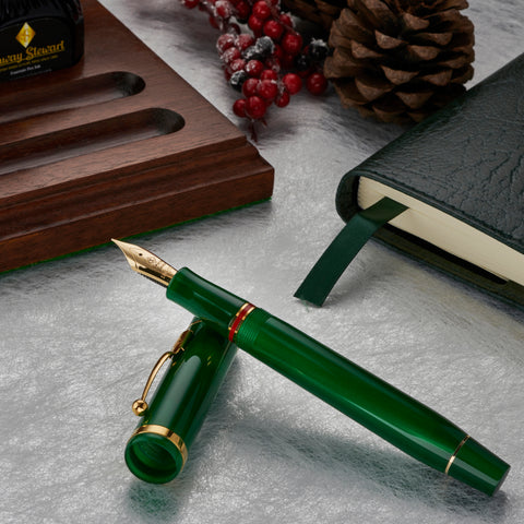 Conway Stewart Churchill Evergreen | Christmas Pen