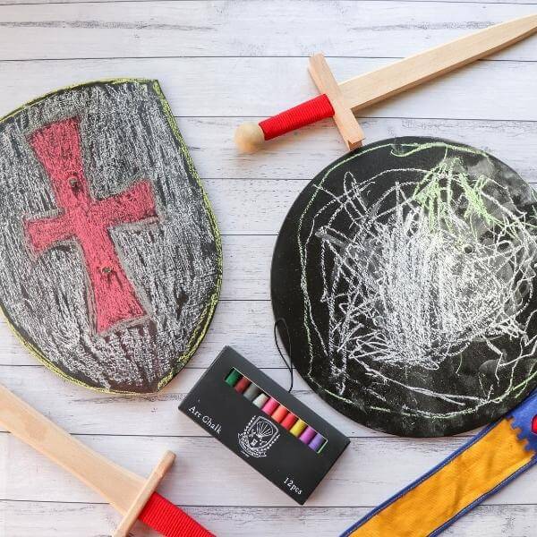 Bookish Crafts with Castles and Knights: VAH DIY Shields