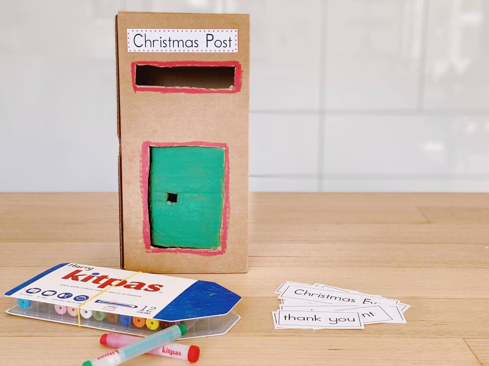 Create a Postbox out of recycled cardboard