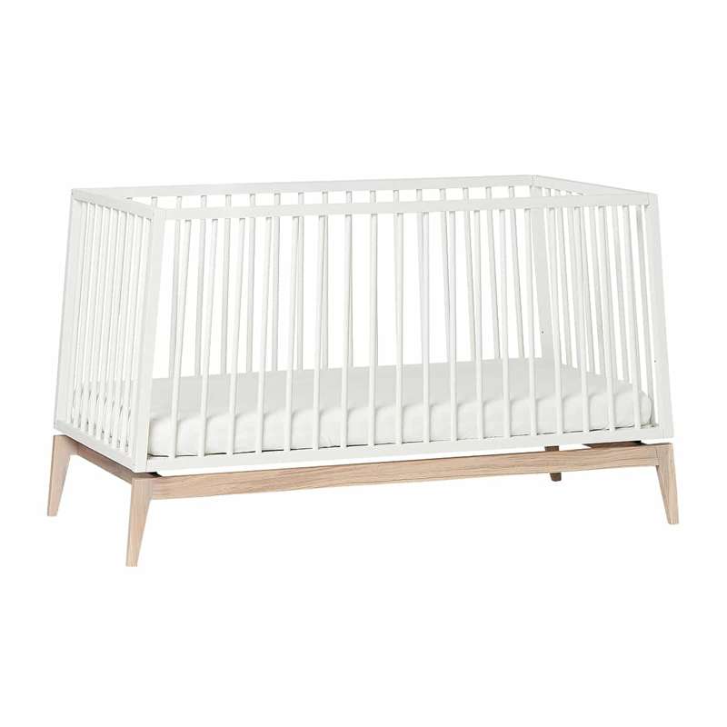 Se Leander Luna Babyseng 70x140 cm - Hvid/Eg hos Mammashop.dk