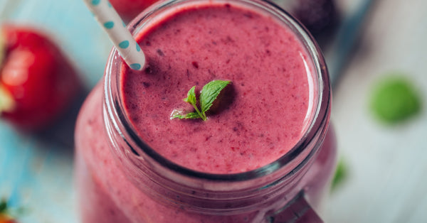 summer smoothie, mango, cucumber, pineapple, berries, skin, hair, recipe, banana