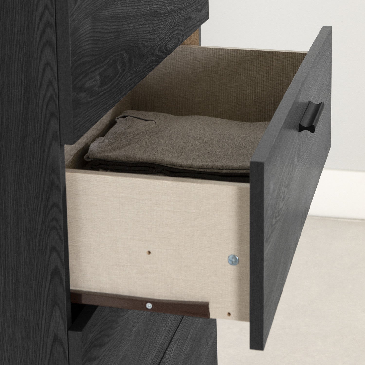 South Shore Musano 5-Drawer Chest in Gray Oak with Metal Legs - A Stylish Commode