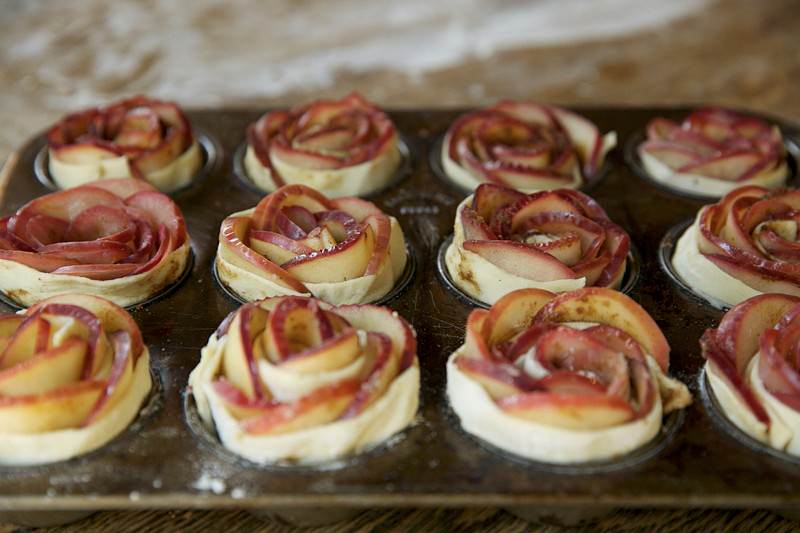 Apple roses baked in Fontana wood-burning oven 