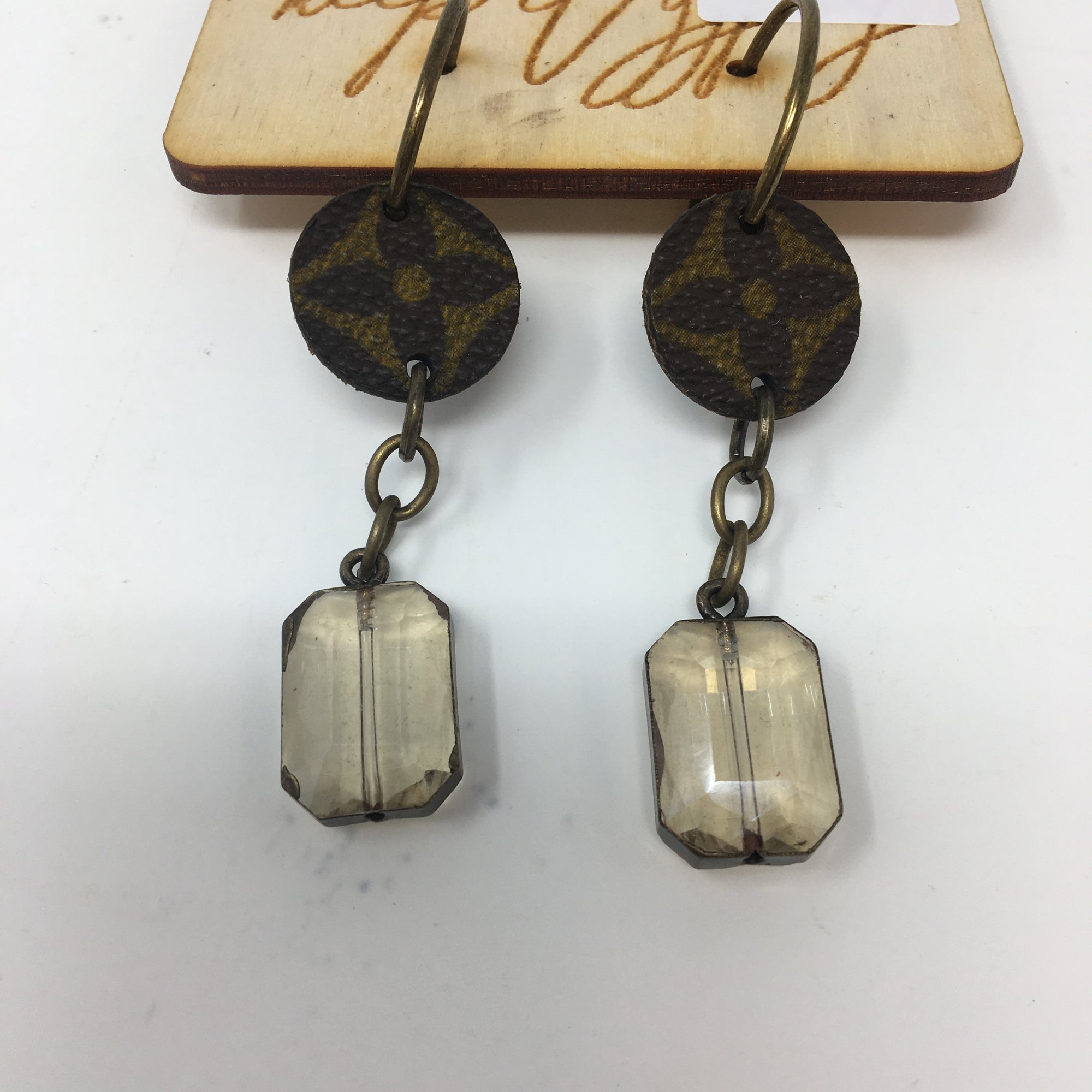 Gypsy LV Beaded Drop Earring White/Gold Teardrop