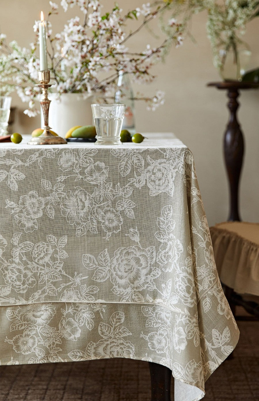 French Flower Pattern Tablecloth for Round Table, Vintage Rectangle Tablecloth for Dining Room Table, Rustic Farmhouse Table Cover for Kitchen