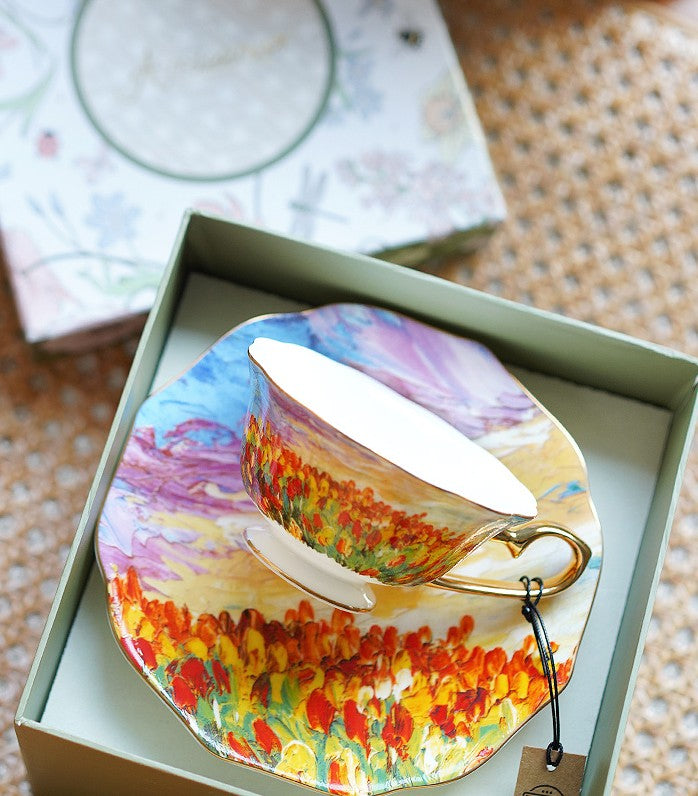 Elegant Ceramic Coffee Cups. Flower Field Vintage Bone China Porcelain Tea Cup Set. Unique British Tea Cup and Saucer in Gift Box. Royal Ceramic Cups