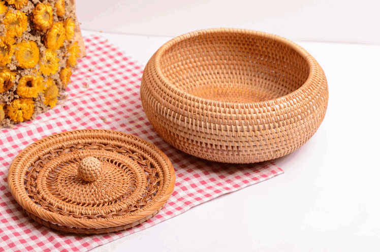 Woven Basket with Handle, Vietnam Traditional Handmade Rattan Wicker  Storage Basket – Paintingforhome