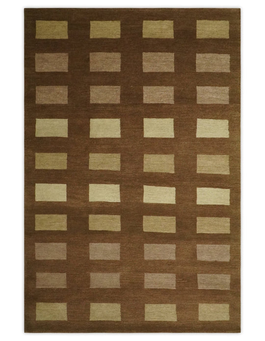 https://cdn.shopify.com/s/files/1/2664/8374/products/modern-geometrical-brown-and-beige-4x6-hand-knotted-wool-area-rug-770040_540x.jpg?v=1700481083