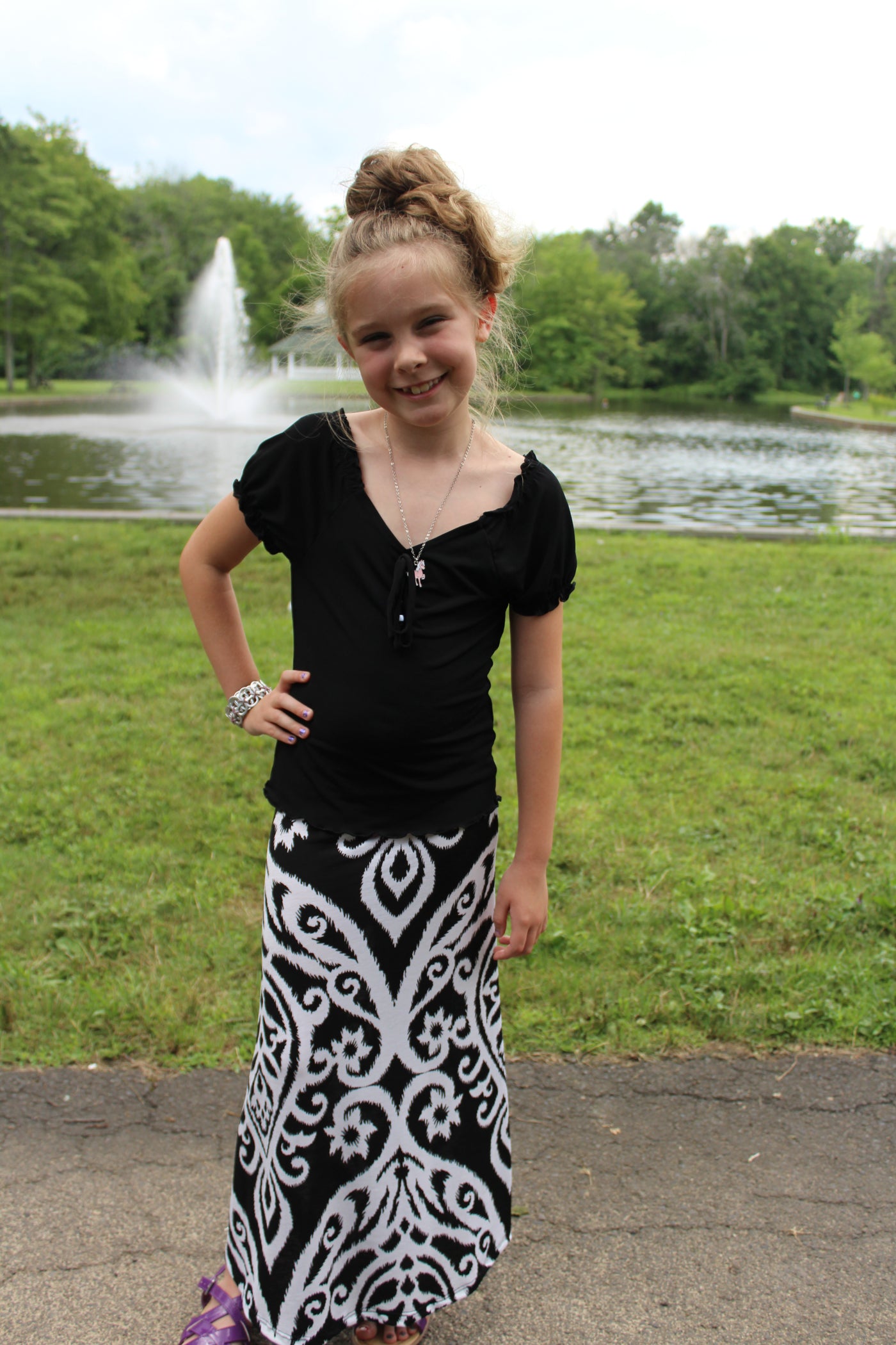 girls black maxi skirt