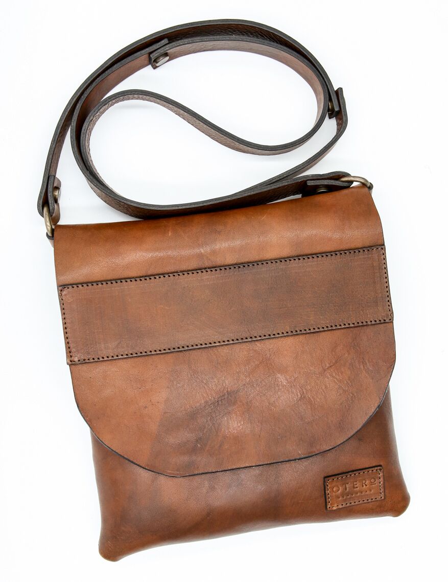 otero menswear minimalist crossbody leather bag