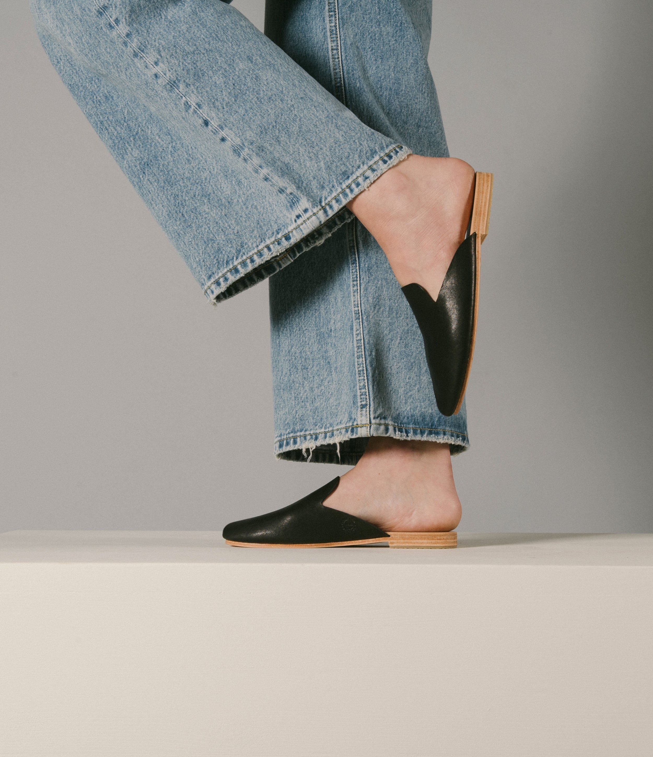 Wallace Mules - Black