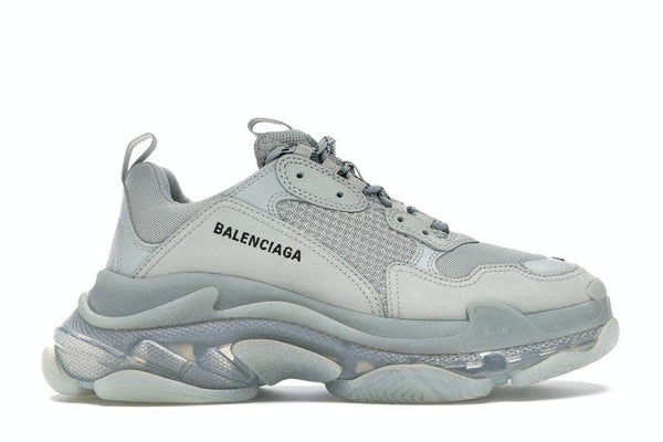 Balenciaga triple s obchod