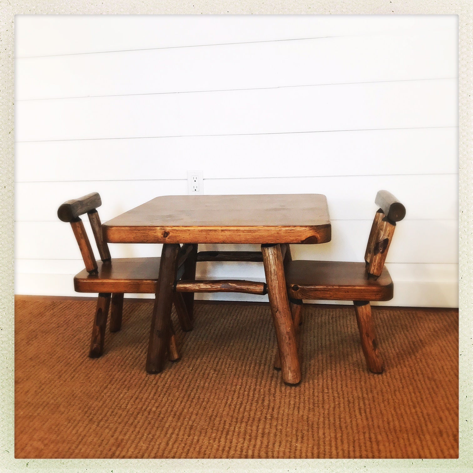 rustic kids table and chairs