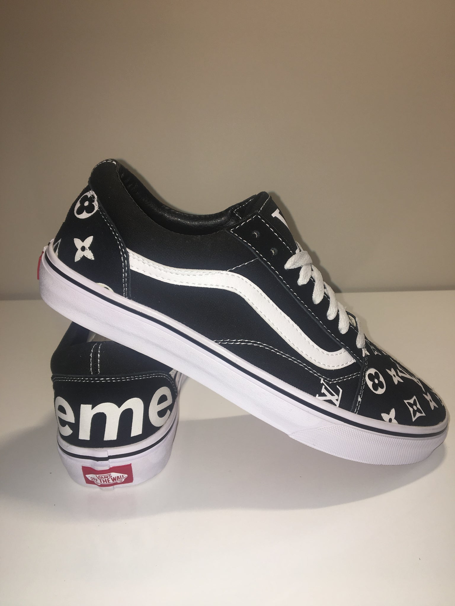 vans old skool x supreme - Just Me and Supreme