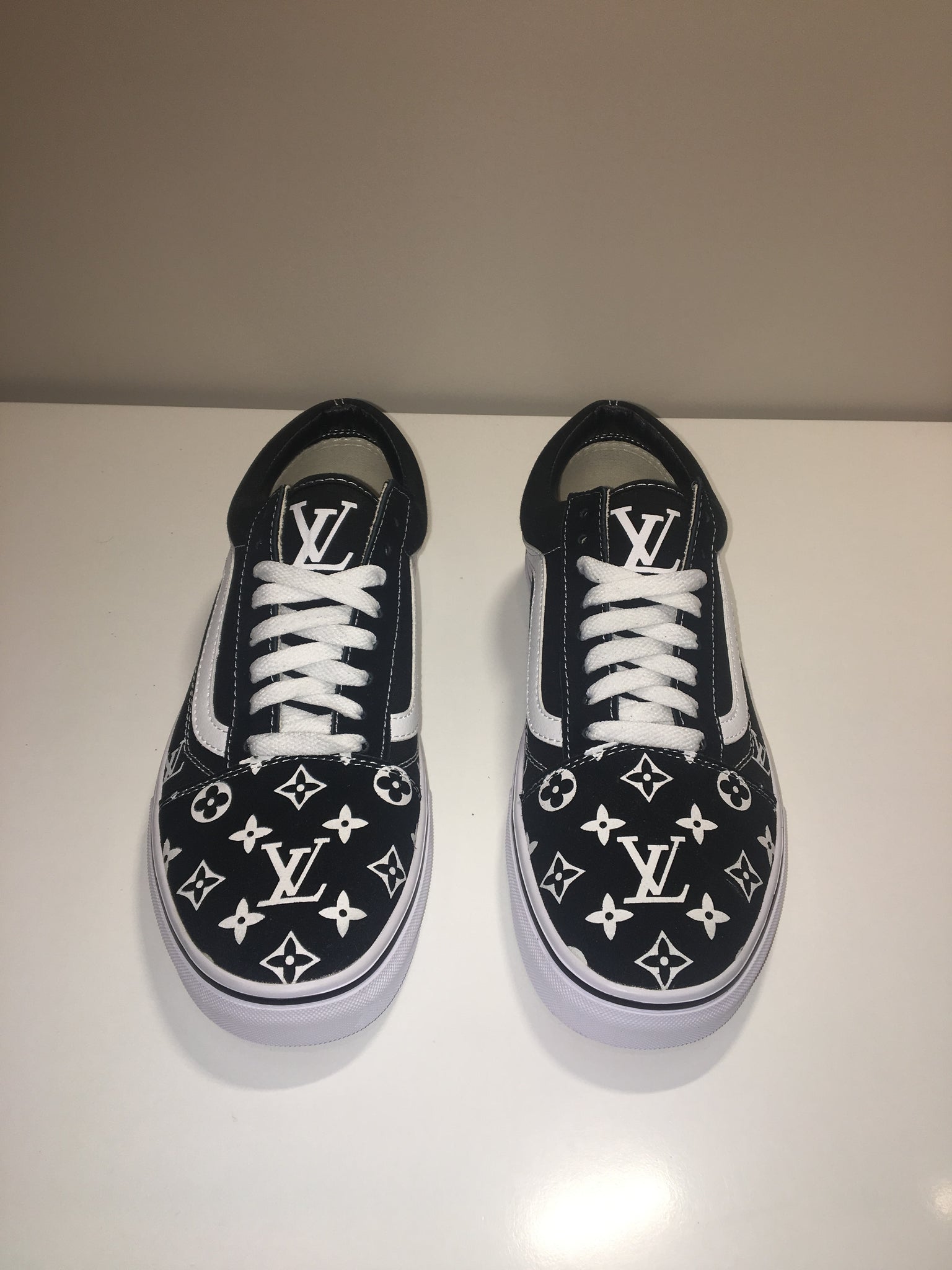 lv vans old skool