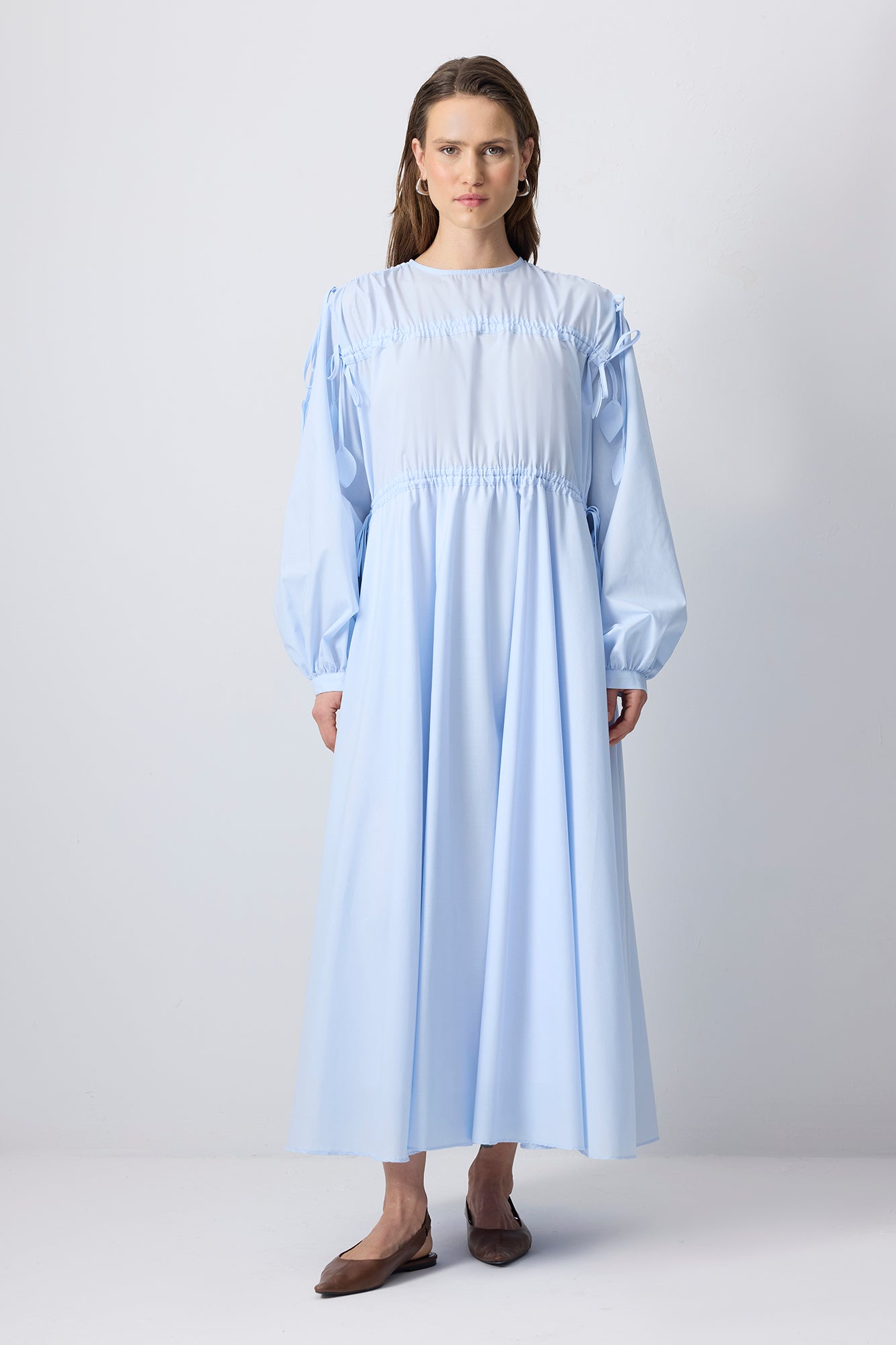 DRESS WITH LEAF DETAILED BINDING