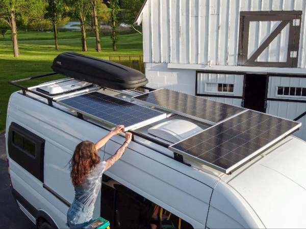 BougeRV’s high-efficiency rigid monocrystalline solar panels installed on an RV roof