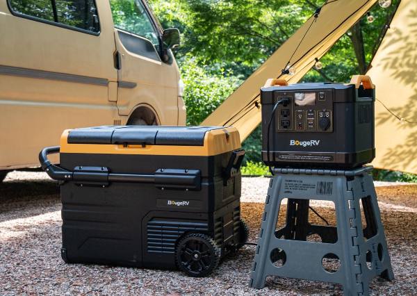 BougeRV’s portable 12V fridge with wheels and BougeRV’s portable power station