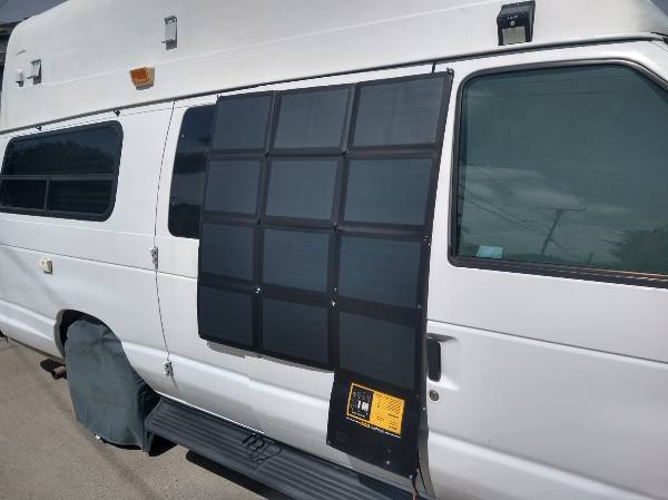 Using BougeRV portable 100W CIGS solar blanket on the car