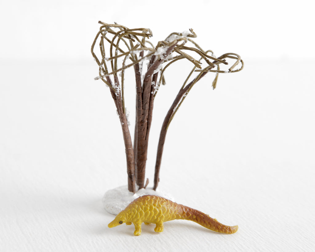 Yellow Pangolin Figurine – Lobster Bisque Vintage