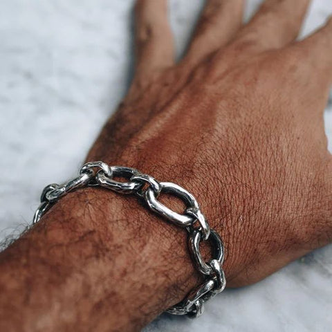 Time to wear men's chain bracelet