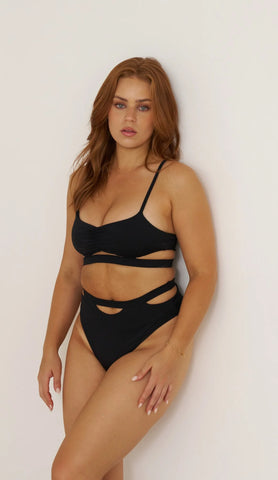 1322HW-Black