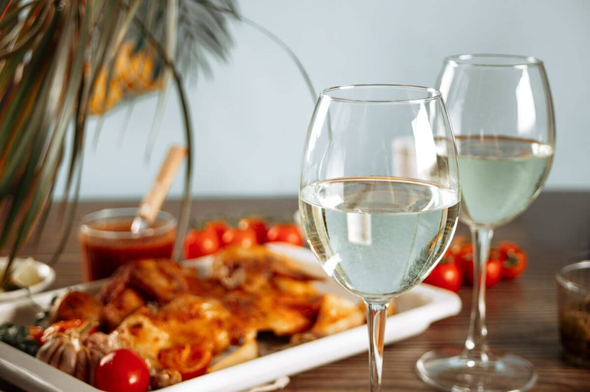 Know What Dishes are Best to Pair with Wines