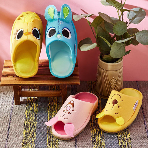 winnie the pooh house shoes