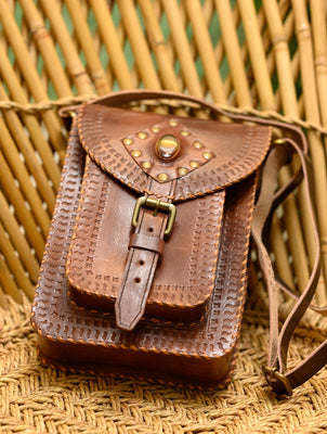 Handmade Leather Crossbody Day Bag With Zipper — Stitch & Rivet