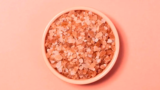 pink salt in a bowl